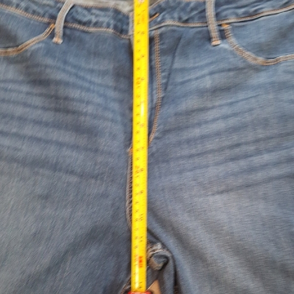 Holliste Classic Blue Denim Jeans - Picture 6 of 7